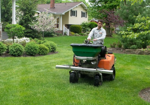 Lawn Fertilization for Large Properties with Help from Equipment Providers